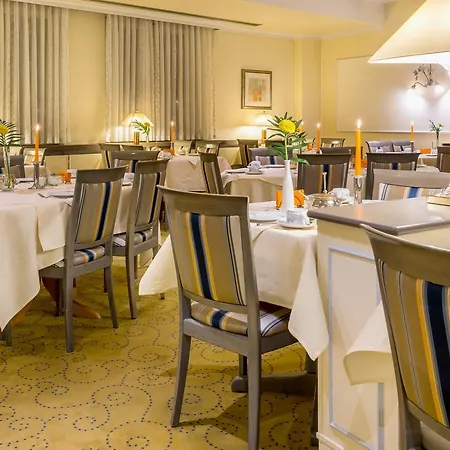 Central Hotel 4*